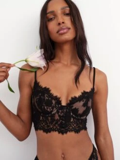 Faye Lace Underwire Bra 8 Faye Lace Underwire Bra -Lingerie Boutique Shop 220322 BC FLLxVS LOOK 10 0046