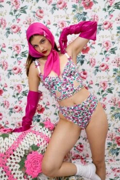 Heart Bloom High-waist Panty -Lingerie Boutique Shop 220922 FLL VDAY22 Shot11 223 B 52b56f70 d849 4e54 8c56 986e61e1a1b4