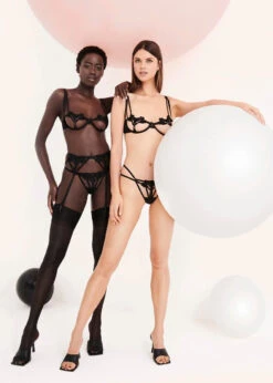 BLUEBELLA Nova Suspender Belt (Black) -Lingerie Boutique Shop SS21 Nova EN 01 fc688937 243d 43c1 a568 5d7630eb73b2