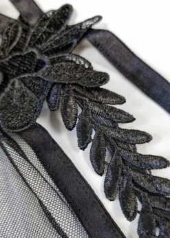 BLUEBELLA Lennon Bra (Black) -Lingerie Boutique Shop bluebella lennon bra black close up compress88